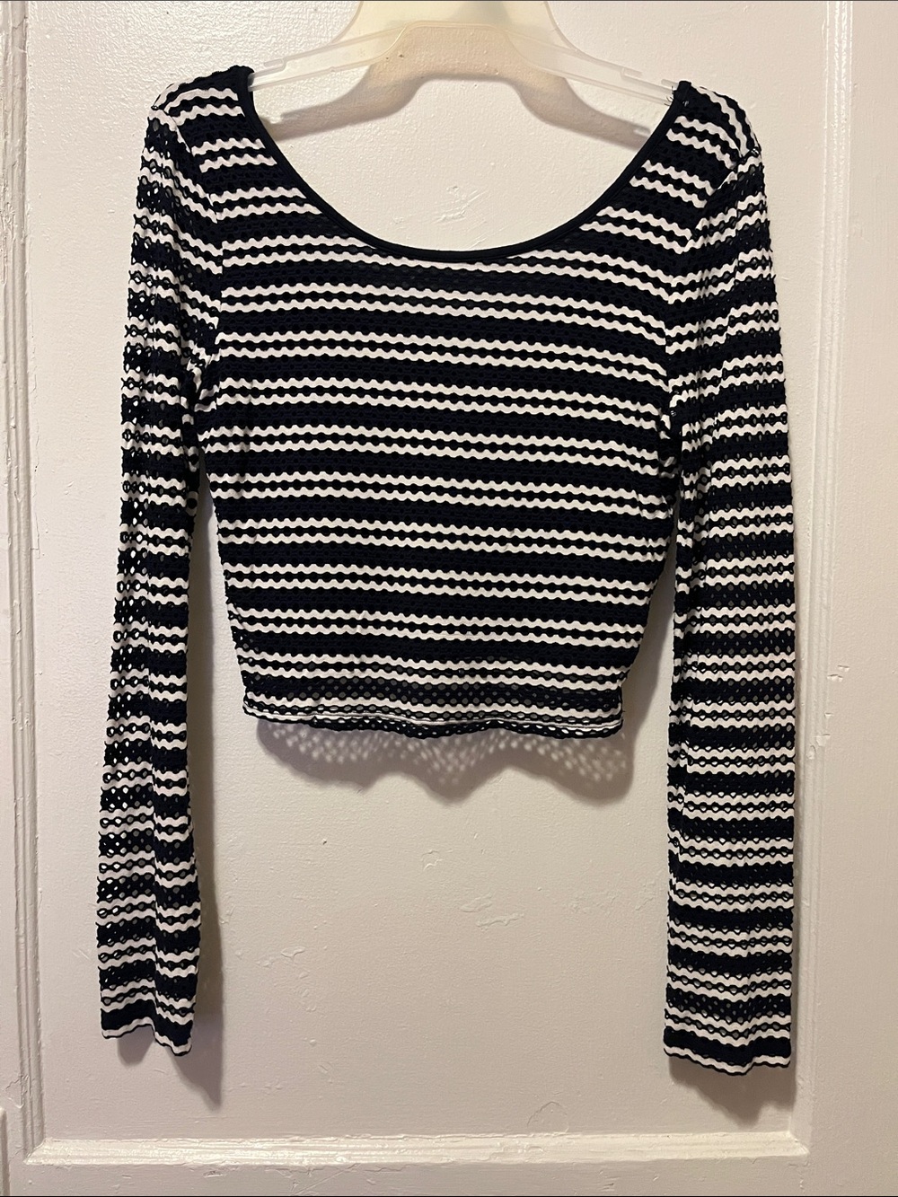 Black and White Striped Cropped Long-Sleeve Top